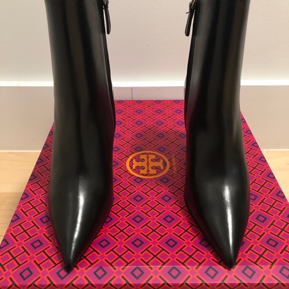 BRAND NEW TORY BURCH BLACK BOOTIES. - Picture 2 of 3